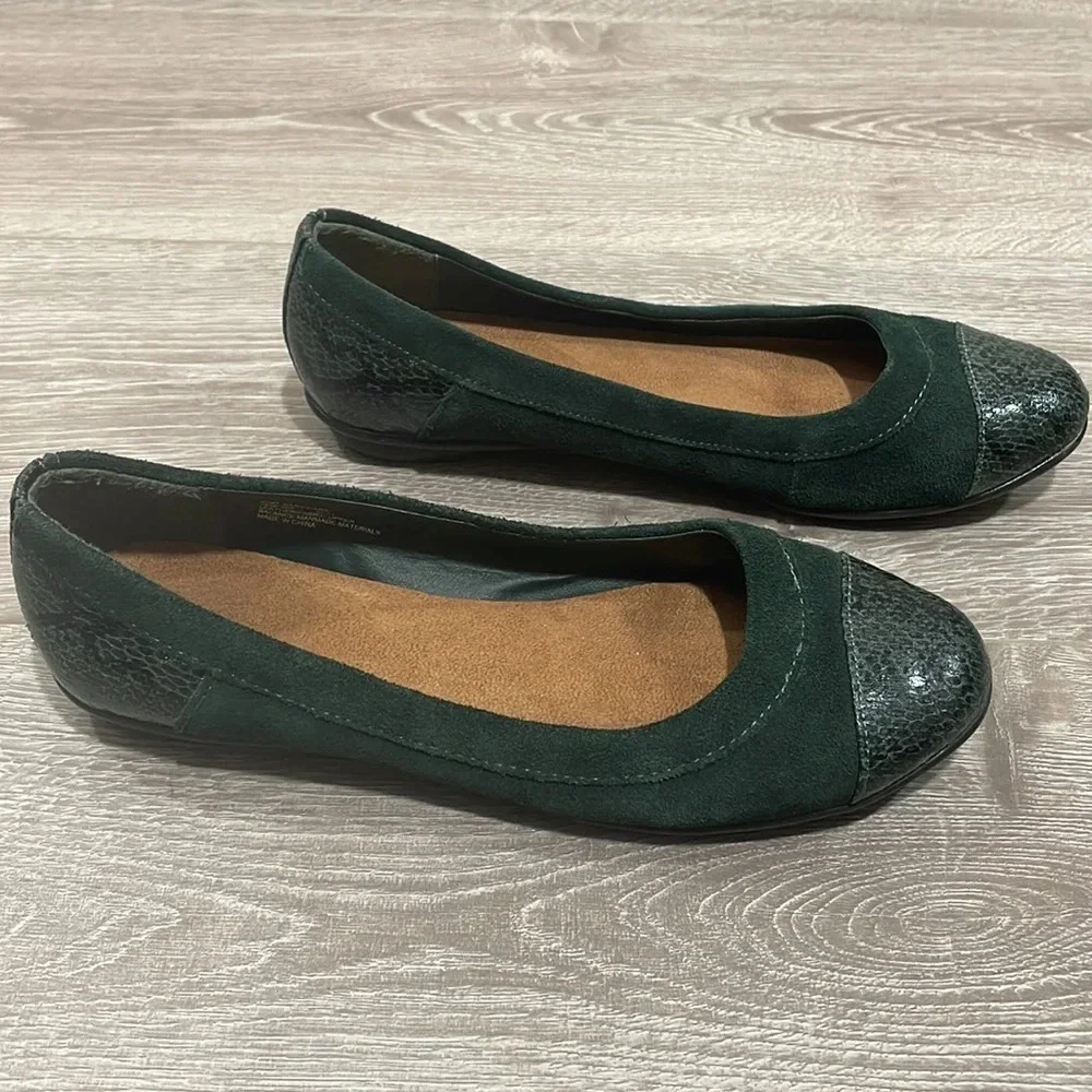 G.H. BASS & CO Cara Green Leather Suede Reptile Ballet Flat 8.5